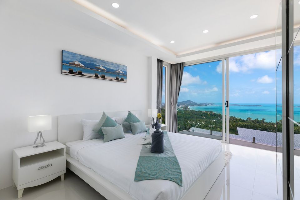 Huge Sunny Villa